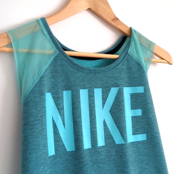 🌿NIKE WOROUT TOP🌿 - Picture 2 of 8